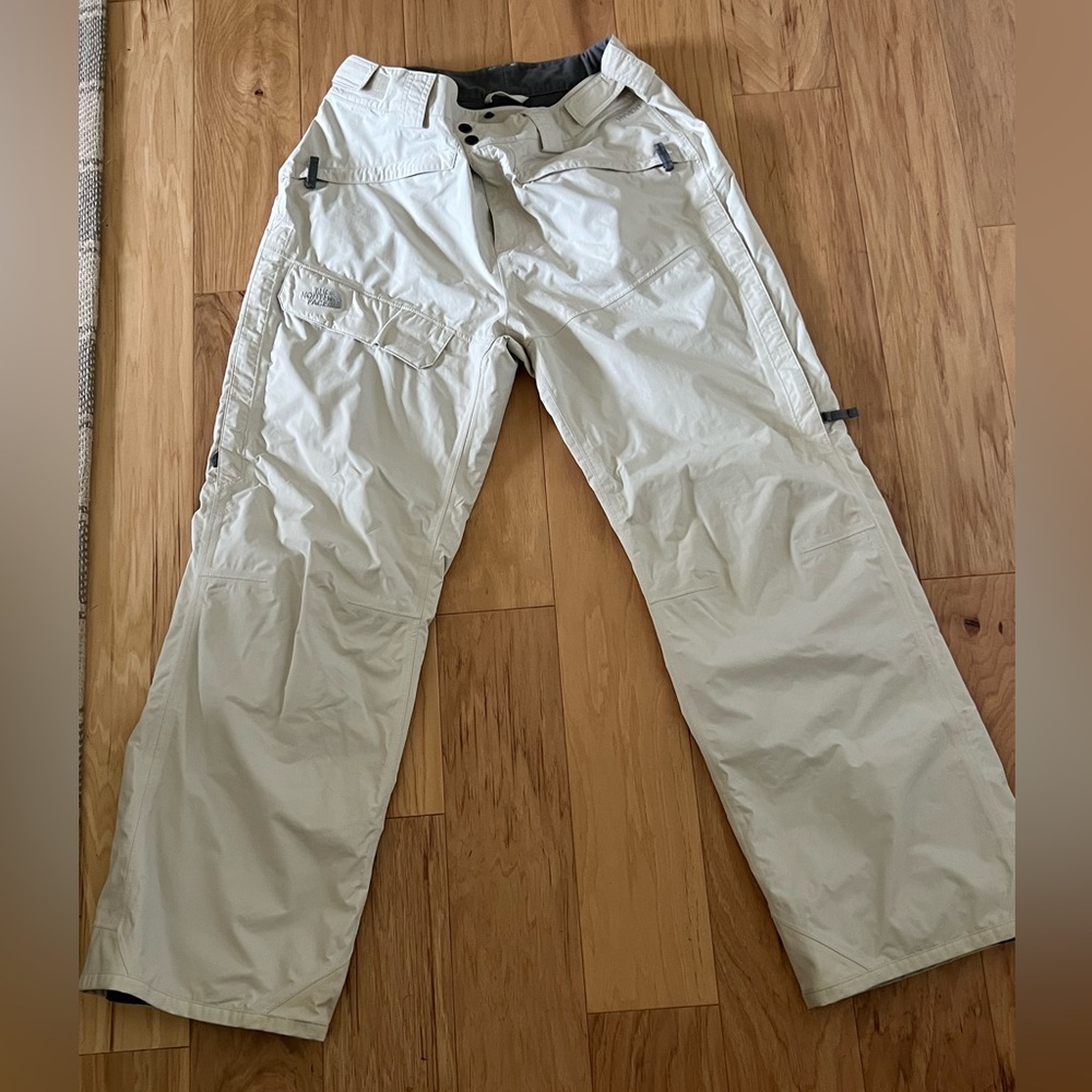 The North Face women’s snowboarding/ski pants size Large off-white color